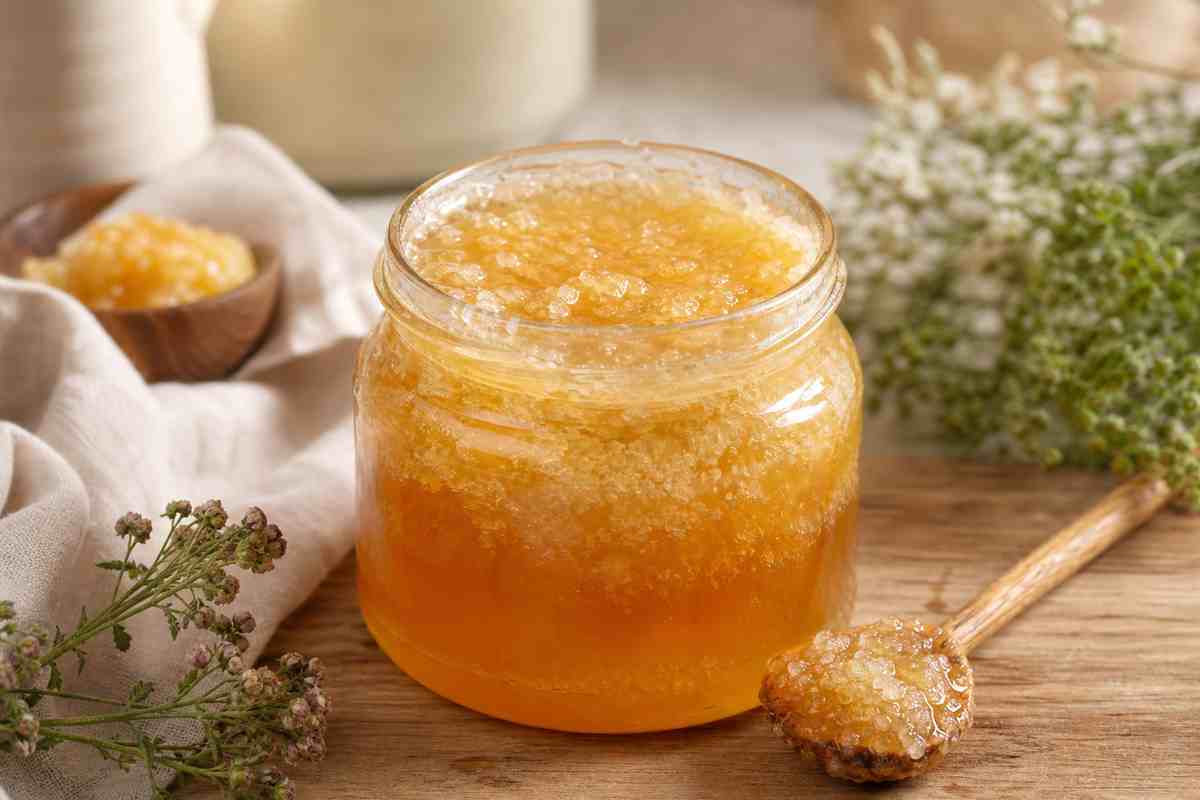 Why Raw Honey Crystallises: Storage & Shelf Life Guide